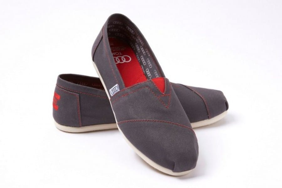 sepatu toms keren