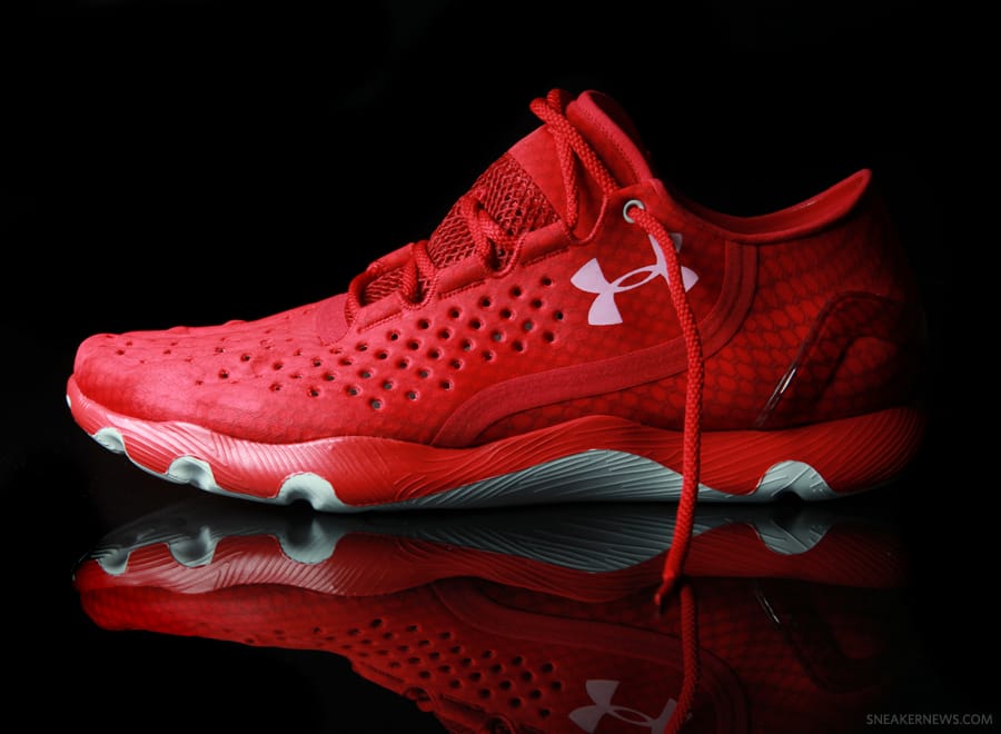 sepatu keren under armour