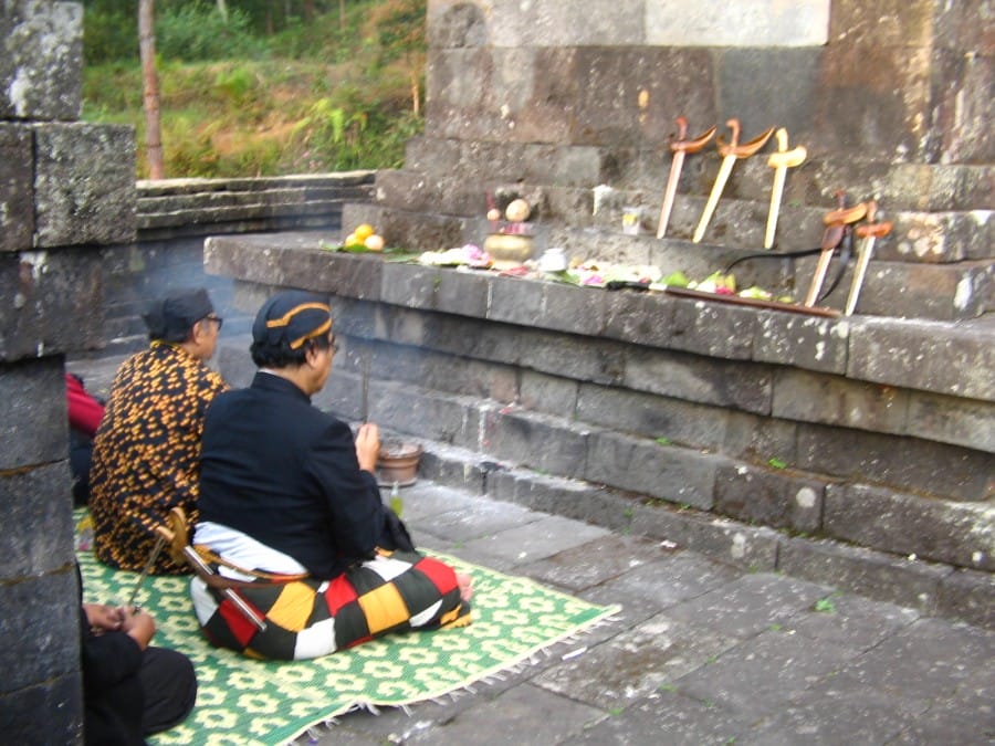 mengenal budaya jawa