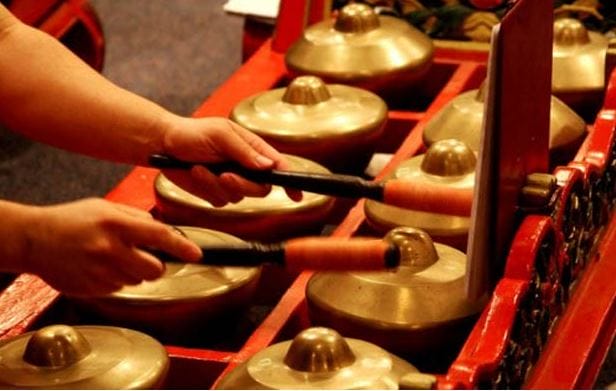 bonang alat musik tradisional
