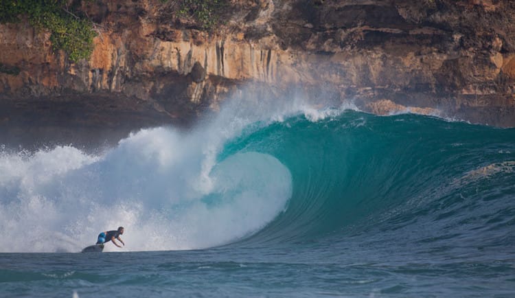 tempat wisata pacitan pantai kurung