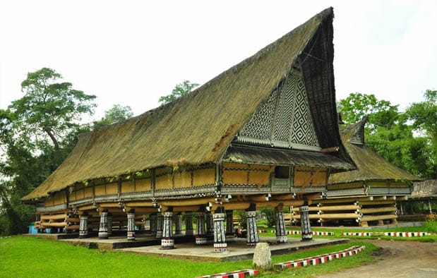 Rumah Adat Sumatera Utara